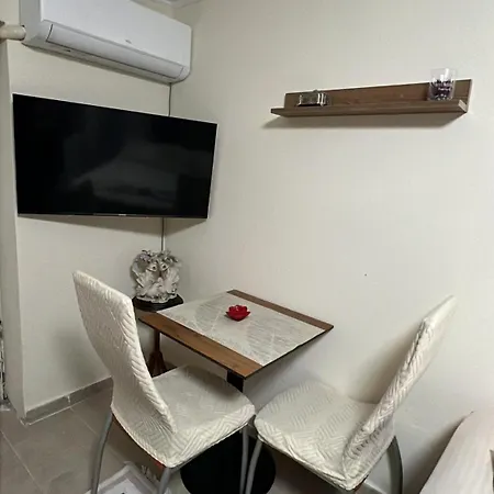 Διαμέρισμα Center 2 *